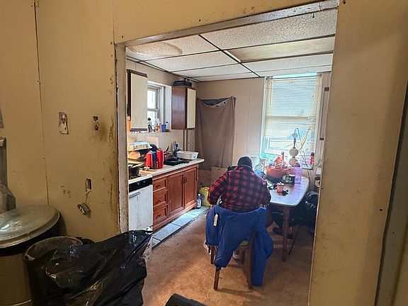 4th image of 4525 N 18th St
