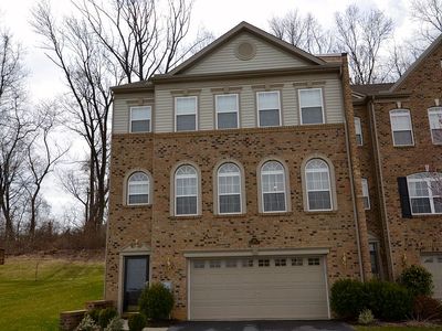 3156 Woods Edge Dr, Garnet Valley, PA, 19060