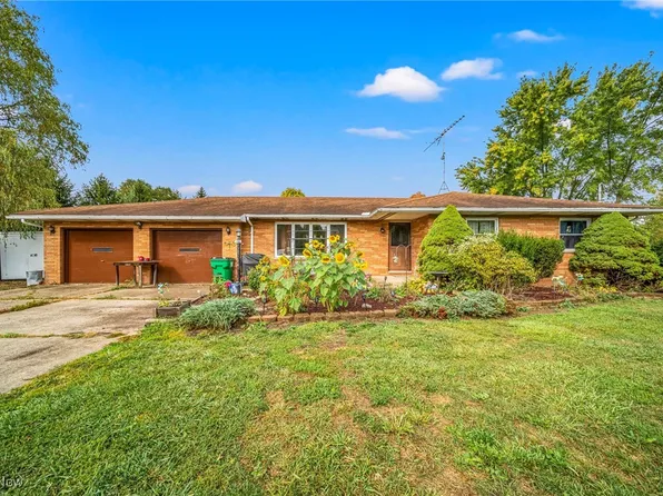 11470 Clay St, Huntsburg, OH 44046