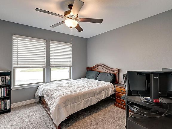 2nd image of 7202 Lake Melody Dr