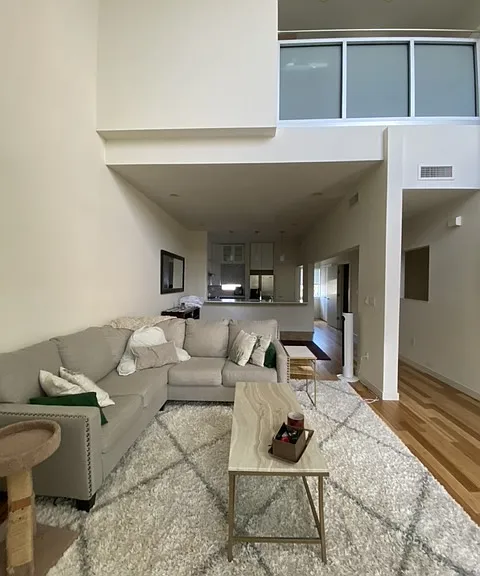 6919 Sumner St — Photo 2