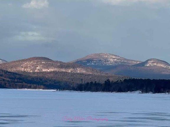 4th image of 2075 N Shore Road