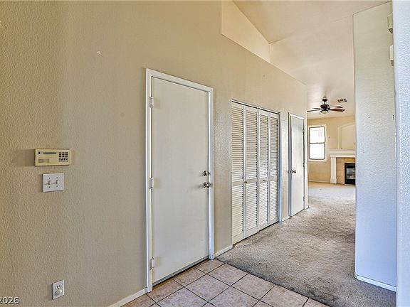 5th image of 211 Crown Imperial St