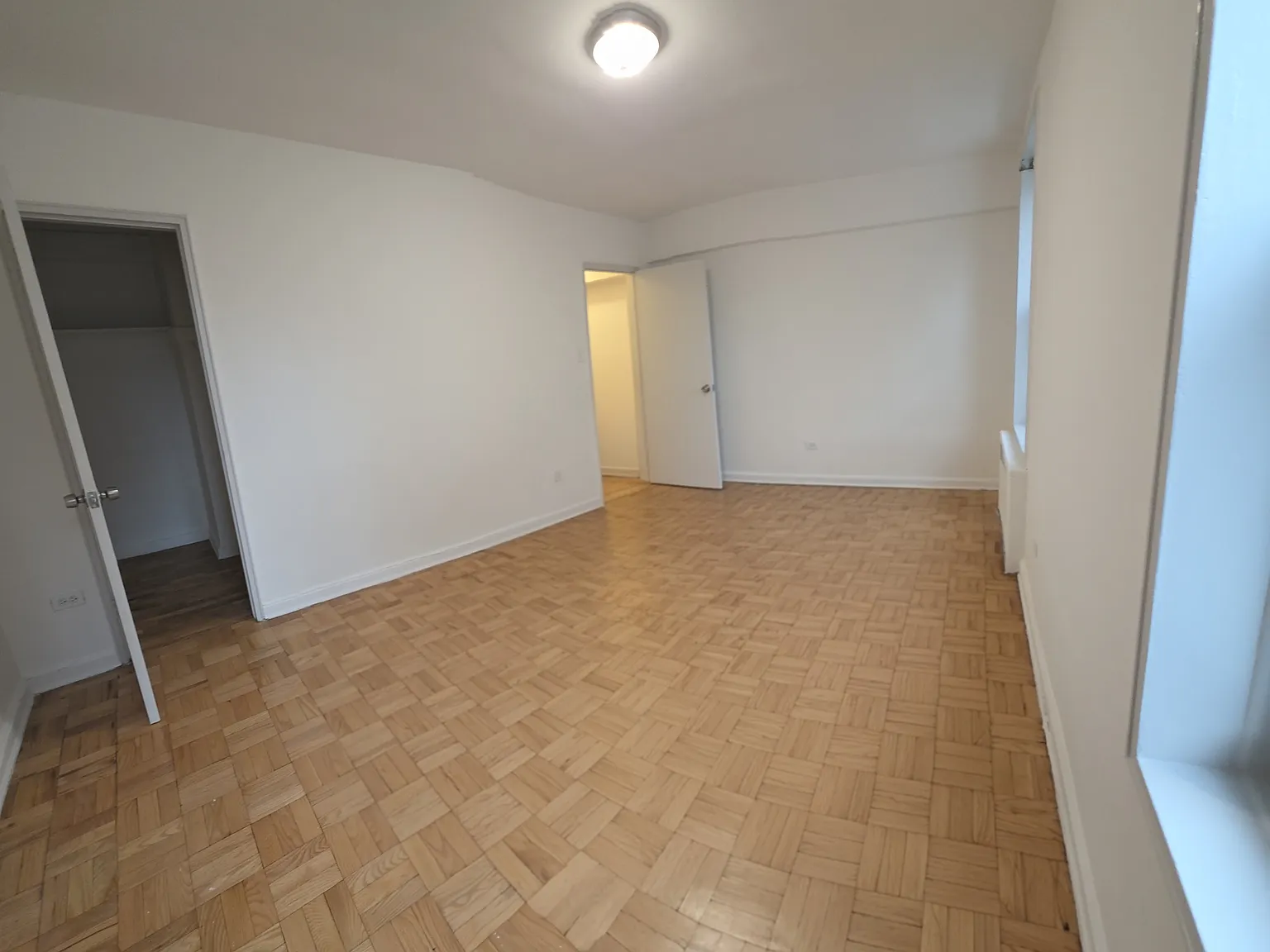 123 Marine Avenue — Photo 3