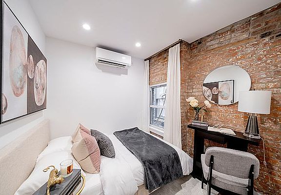 3rd image of 35 Crosby St #7E