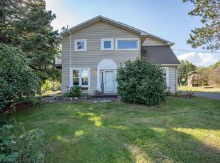 111 Riveness Rd, Duluth, MN 55811