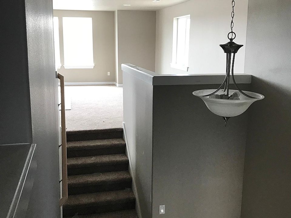 Upstairs bonus room