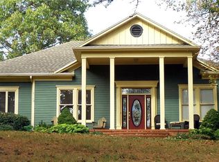 1110 Pivot Rock Rd, Eureka Springs, AR 72632