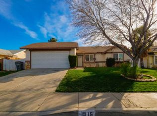 1916 E Avenue R4, Palmdale, CA 93550