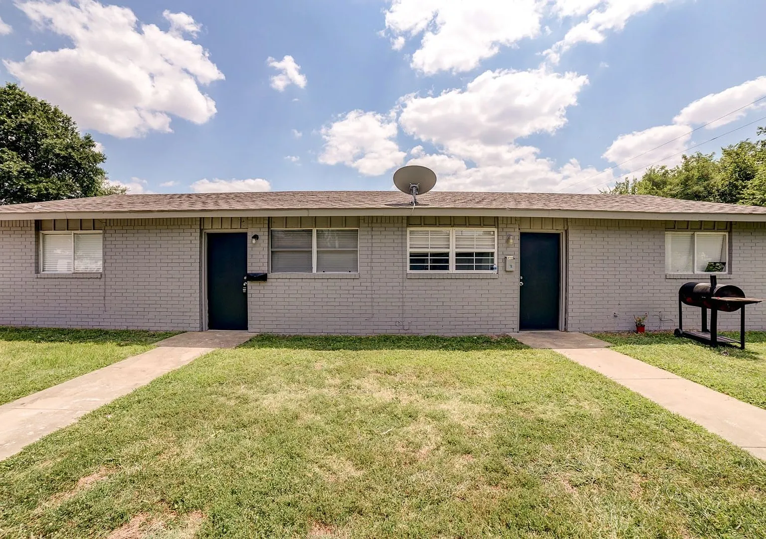1310B N Irvington Ave — Photo 1
