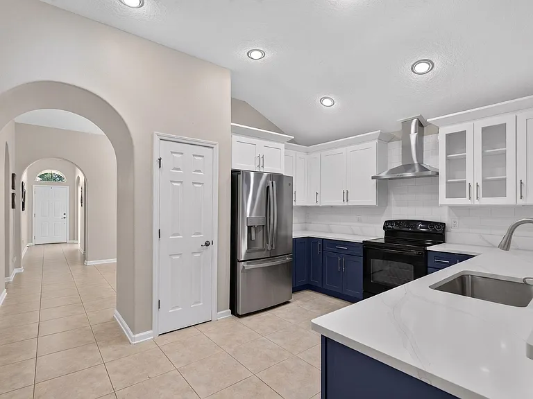 73 Durango Dr — Photo 1