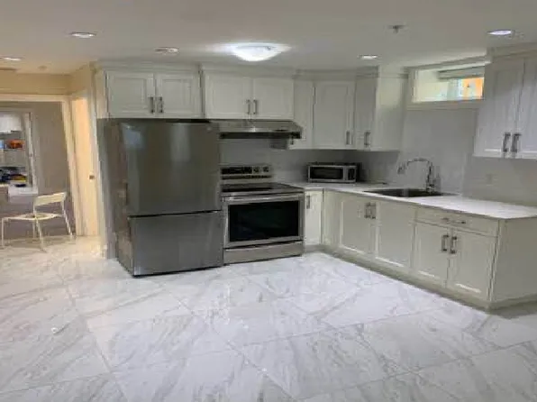 3433 Turner St, Vancouver, BC