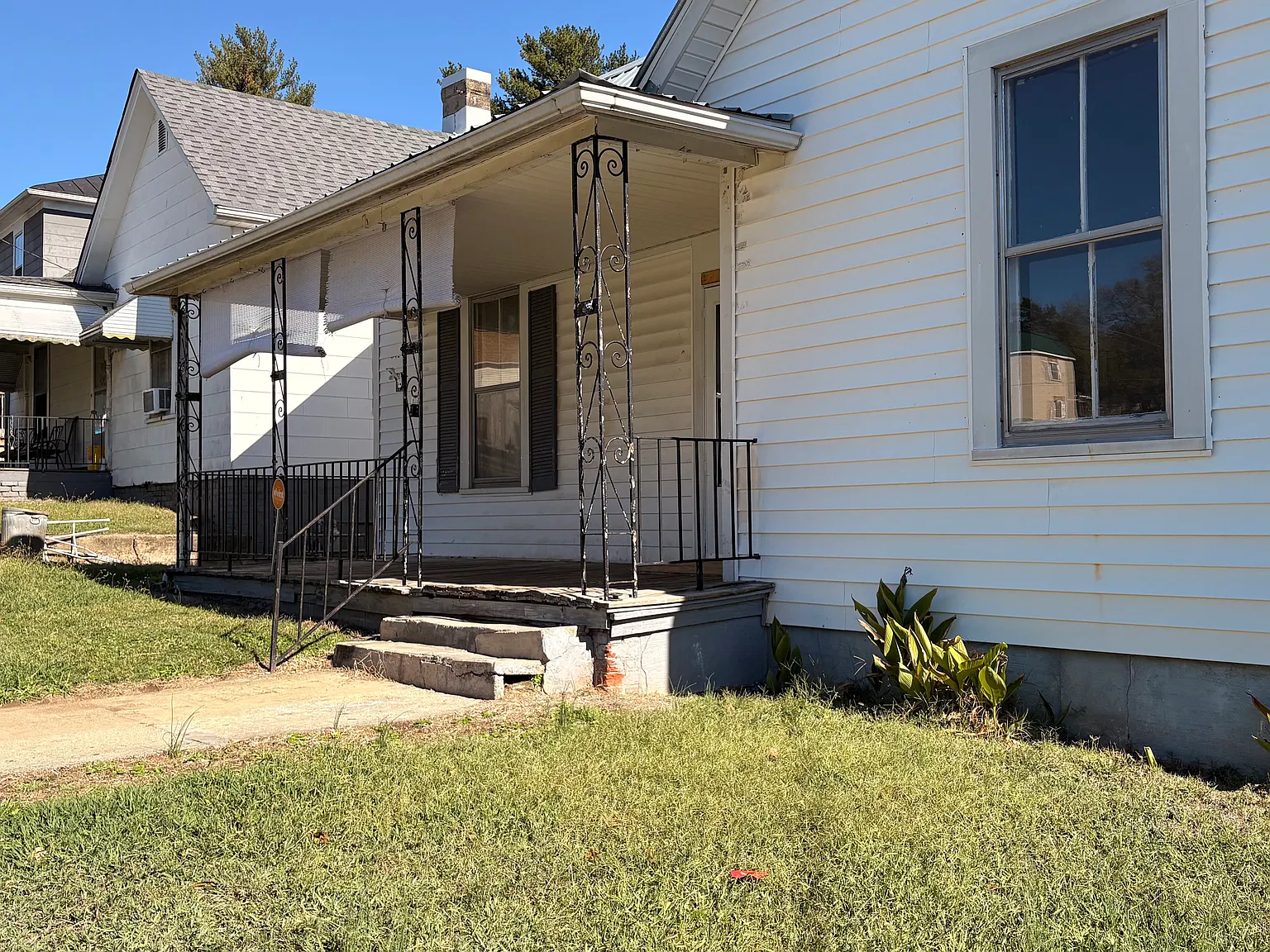 **3 Bedroom/ 1 Bathroom Home** — Photo 2