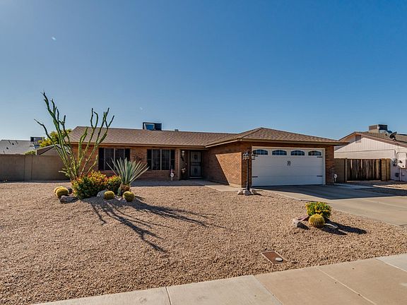 Large enough for rv gate