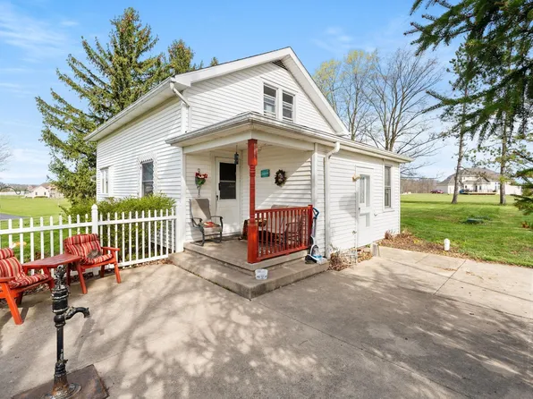 16210 Viberg Rd, Leo, IN 46765