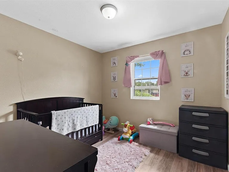 31 Warsen Ave — Photo 10