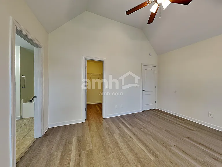 560 Summit Way — Photo 10
