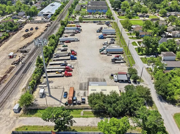 2510 Sakowitz St, Houston, TX 77020