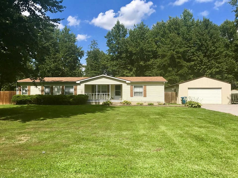 1st image of 1665 Pin Oak Ln