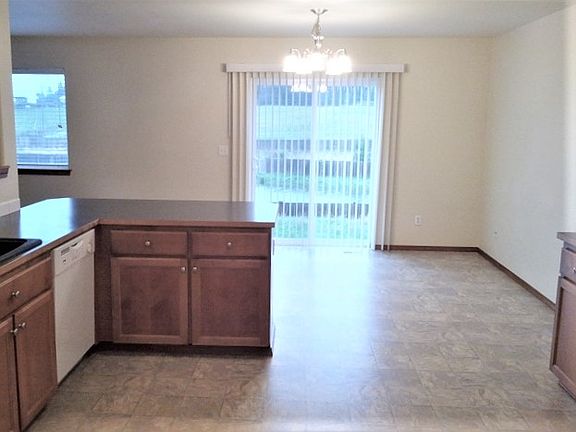 4th image of 20029 20th Avenue Ct E