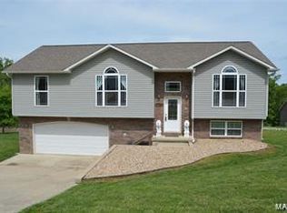 14171 Hopi Rd, Dixon, MO 65459