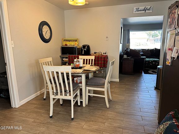 5th image of 10312 Chinaberry Dr