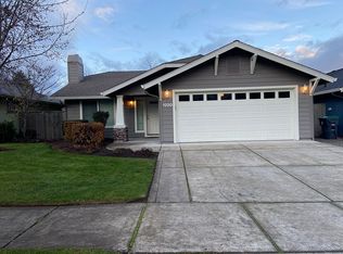 1220 Shafer Ln, Medford, OR 97501