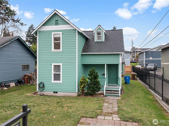 3rd image of 3322 Chandler Street