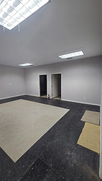 2 bed, 1700 sqft, $975 — Photo 2