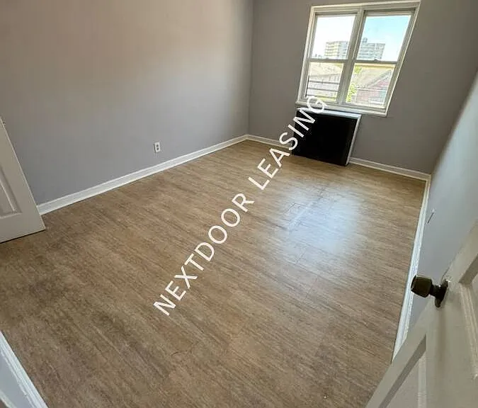 70 Crawford St #15M — Photo 3