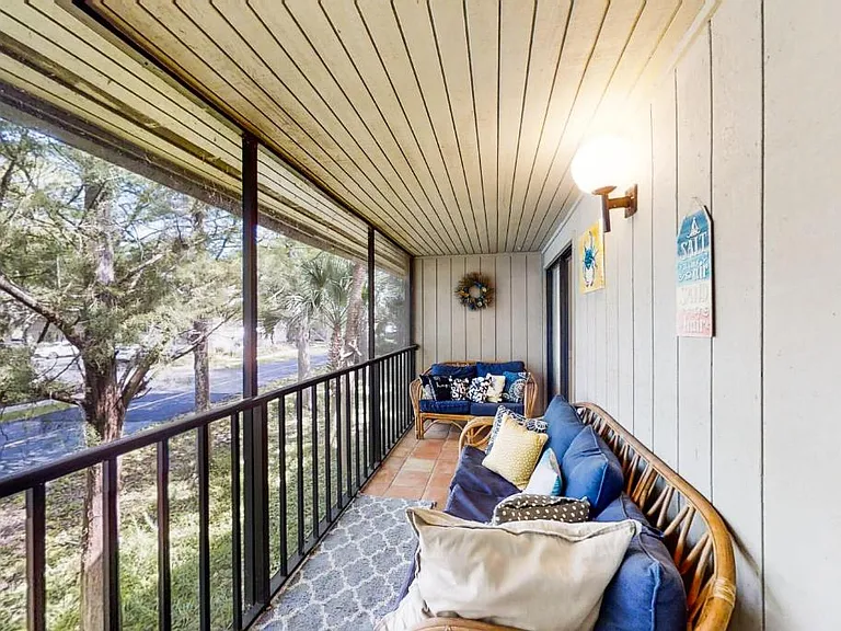 2 Tarragona Ct — Photo 17