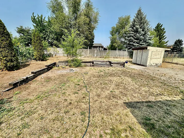 3315 E Garnet Ave — Photo 16