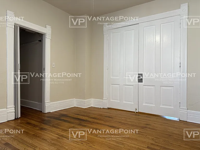 220 S Maple Ave — Photo 12