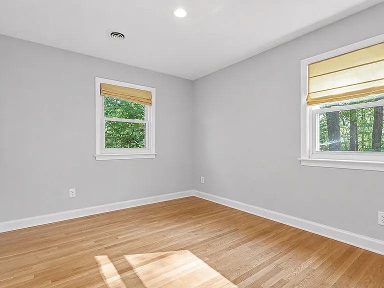 508 Piney Point Rd — Photo 14