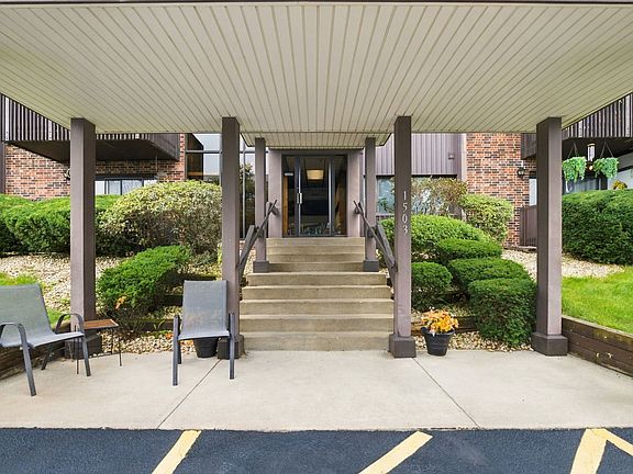 2nd image of 1503 Woodbridge Rd APT 2G