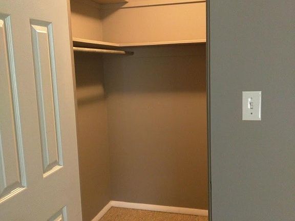 5th image of 8811 Schneider Ave #11