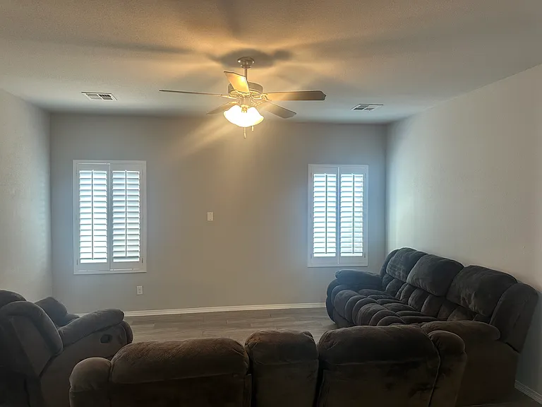 3949 Desert Dunes Dr — Photo 12