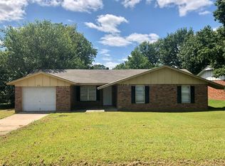 604 S Maple Ave, Tahlequah, OK 74464