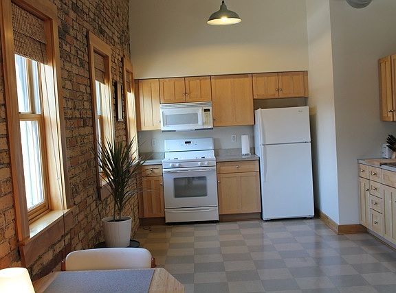4th image of 4303 Bryant Ave S APT A