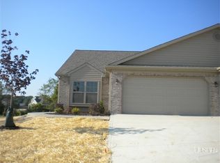 469 Kings Cross #26A, Huntington, IN 46750