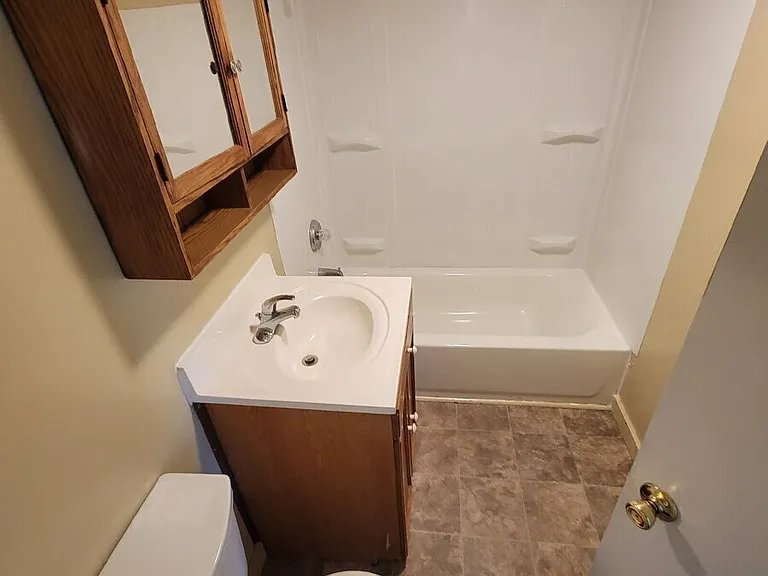 2631 Wade St — Photo 4