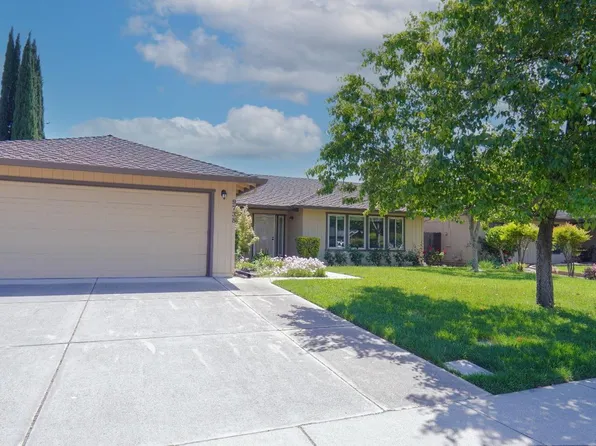 9738 Fountain Valley Dr, Stockton, CA 95209