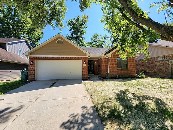 3rd image of 3314 Fox Orchard Cir