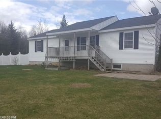 20 Elm Ln, Windsor, ME 04363