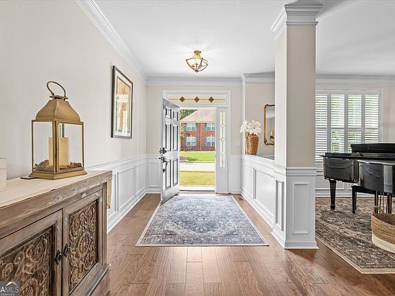 3rd image of 410 Wynfield Dr