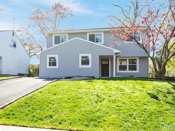 95 Elizabeth Ave, Iselin, NJ 08830