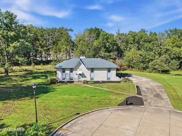 52 Lee Dr, Holts Summit, MO 65043