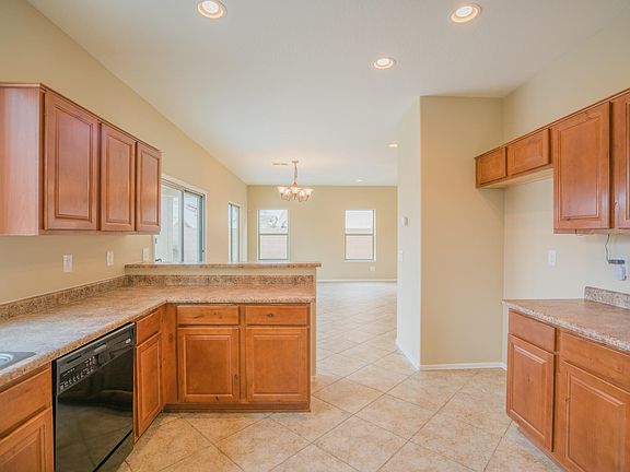 3rd image of 23847 W La Canada Blvd