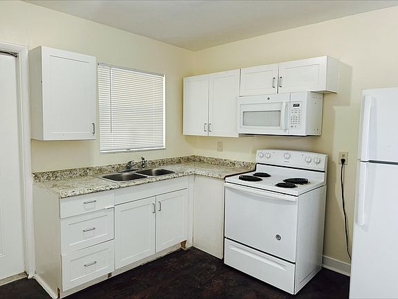 4th image of 119 N A St