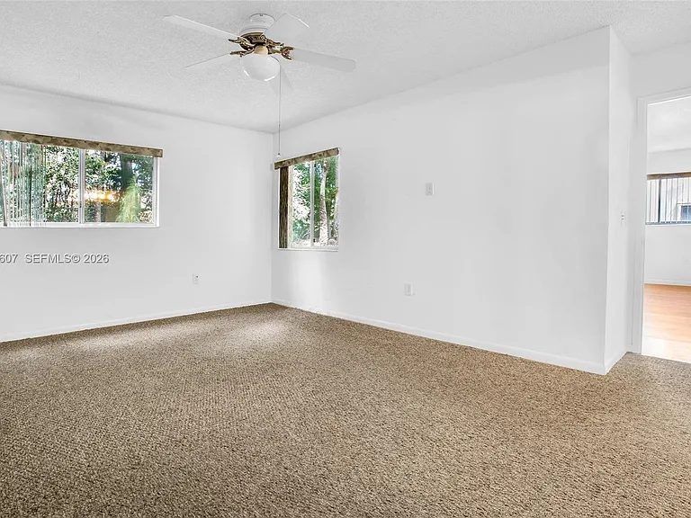 900 SW 142nd Ave #115L — Photo 19